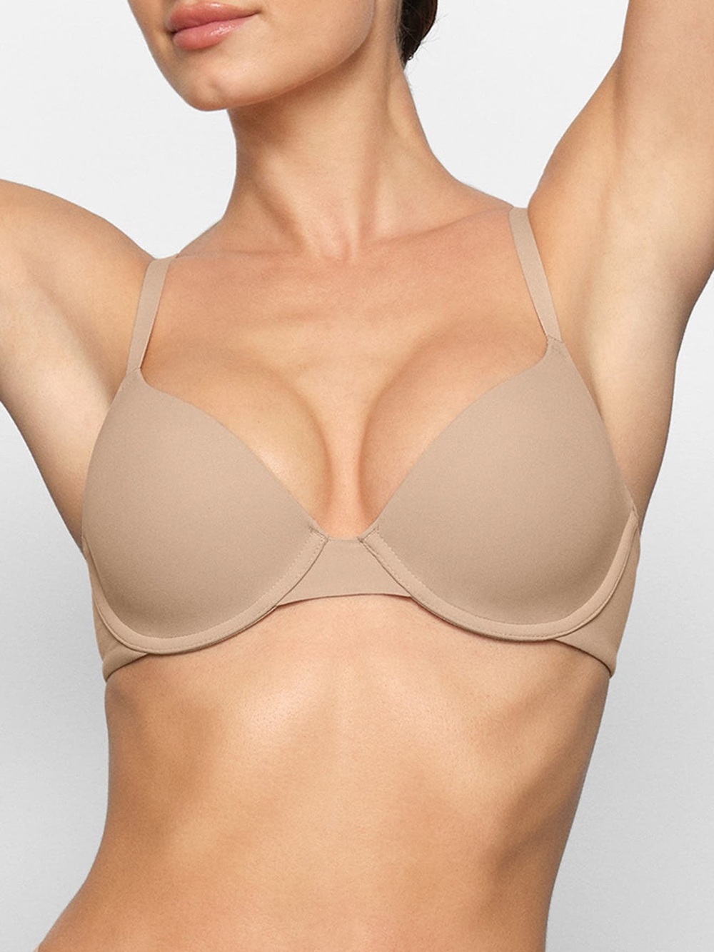 SKIMS- Fits Everyone T-Shirt Bra in Clay 32DD